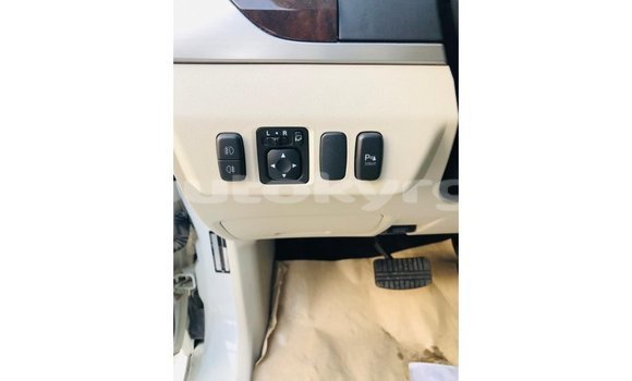 Buy Import Mitsubishi Pajero White Car in Import - Dubai in Batken Buy Import Mitsubishi Pajero White Car in Import - Dubai in Batken