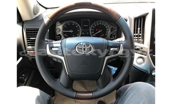 Buy Import Toyota Land Cruiser Black Car in Import - Dubai in Batken Buy Import Toyota Land Cruiser Black Car in Import - Dubai in Batken