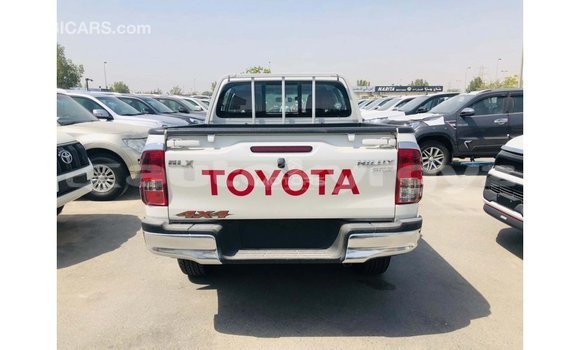 Buy Import Toyota Hilux White Car in Import - Dubai in Batken Buy Import Toyota Hilux White Car in Import - Dubai in Batken