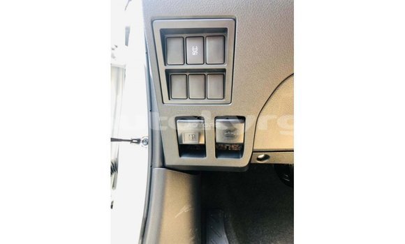 Buy Import Toyota Hilux White Car in Import - Dubai in Batken Buy Import Toyota Hilux White Car in Import - Dubai in Batken