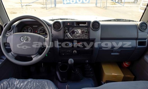 Buy Import Toyota Land Cruiser White Car in Import - Dubai in Batken Buy Import Toyota Land Cruiser White Car in Import - Dubai in Batken