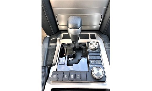 Buy Import Toyota Land Cruiser Other Car in Import - Dubai in Batken Buy Import Toyota Land Cruiser Other Car in Import - Dubai in Batken