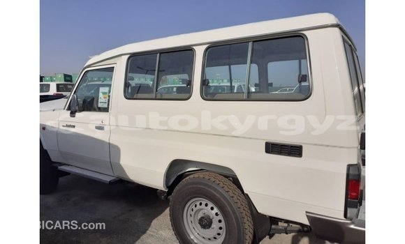 Buy Import Toyota Land Cruiser White Car in Import - Dubai in Batken Buy Import Toyota Land Cruiser White Car in Import - Dubai in Batken