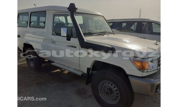 Buy Import Toyota Land Cruiser White Car in Import - Dubai in Batken Buy Import Toyota Land Cruiser White Car in Import - Dubai in Batken