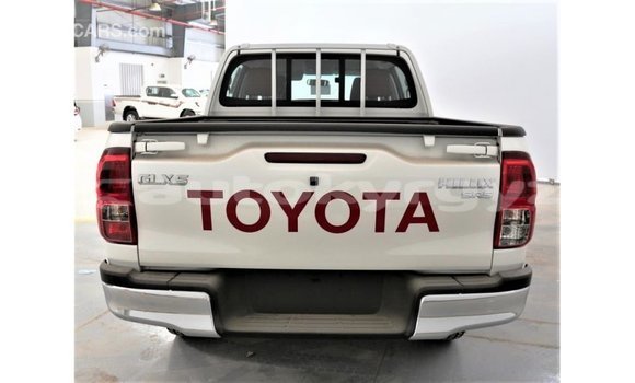 Buy Import Toyota Hilux White Car in Import - Dubai in Batken Buy Import Toyota Hilux White Car in Import - Dubai in Batken