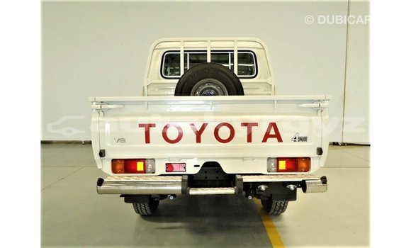 Buy Import Toyota Land Cruiser White Car in Import - Dubai in Batken Buy Import Toyota Land Cruiser White Car in Import - Dubai in Batken