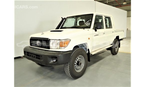 Buy Import Toyota Land Cruiser White Car in Import - Dubai in Batken Buy Import Toyota Land Cruiser White Car in Import - Dubai in Batken