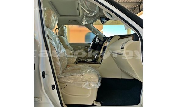 Buy Import Nissan Patrol White Car in Import - Dubai in Batken Buy Import Nissan Patrol White Car in Import - Dubai in Batken