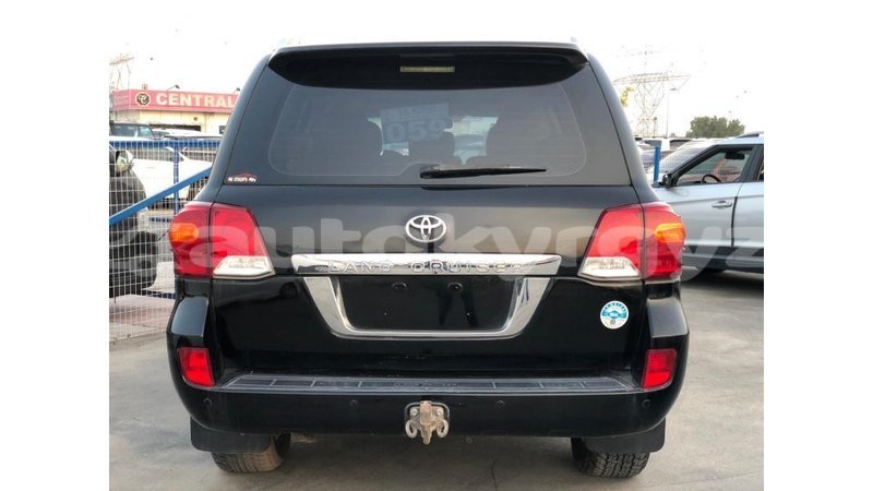 Big with watermark toyota land cruiser batken import dubai 3976