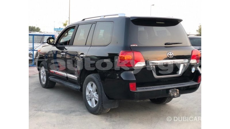 Big with watermark toyota land cruiser batken import dubai 3976
