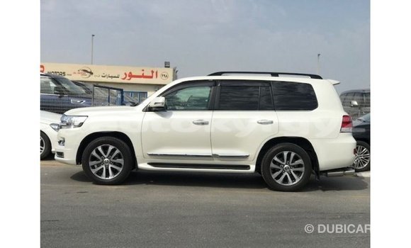 Buy Import Toyota Land Cruiser White Car in Import - Dubai in Batken Buy Import Toyota Land Cruiser White Car in Import - Dubai in Batken