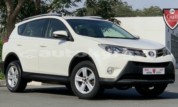 Buy Import Toyota 4Runner White Car in Import - Dubai in Batken