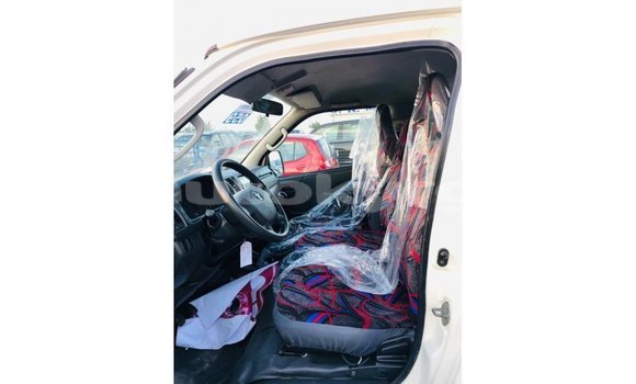 Buy Import Toyota Hiace White Car in Import - Dubai in Batken Buy Import Toyota Hiace White Car in Import - Dubai in Batken