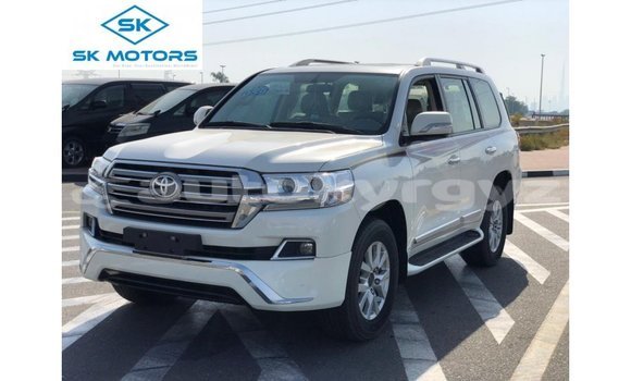 Buy Import Toyota Land Cruiser White Car in Import - Dubai in Batken Buy Import Toyota Land Cruiser White Car in Import - Dubai in Batken