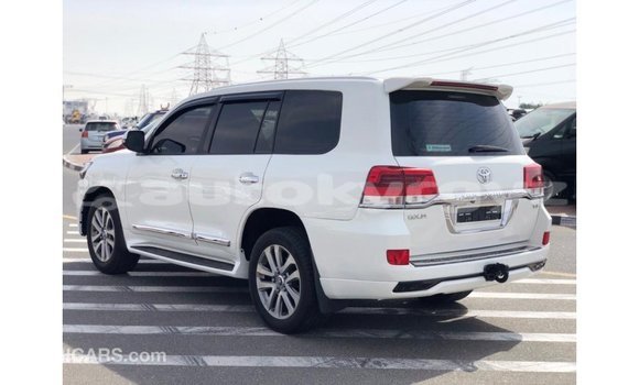 Buy Import Toyota Land Cruiser White Car in Import - Dubai in Batken Buy Import Toyota Land Cruiser White Car in Import - Dubai in Batken