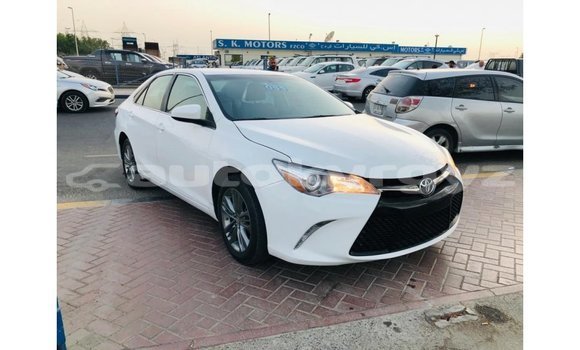 Buy Import Toyota Camry White Car in Import - Dubai in Batken