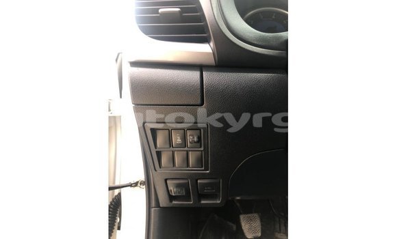 Buy Import Toyota Hilux White Car in Import - Dubai in Batken Buy Import Toyota Hilux White Car in Import - Dubai in Batken