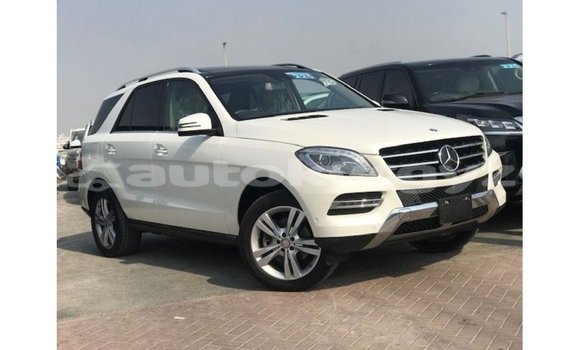 Buy Import Mercedes-Benz 190 White Car in Import - Dubai in Batken