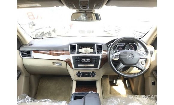 Buy Import Mercedes-Benz 190 White Car in Import - Dubai in Batken Buy Import Mercedes-Benz 190 White Car in Import - Dubai in Batken