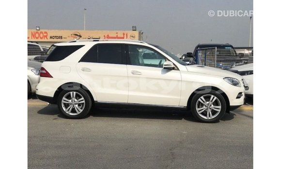 Buy Import Mercedes-Benz 190 White Car in Import - Dubai in Batken Buy Import Mercedes-Benz 190 White Car in Import - Dubai in Batken