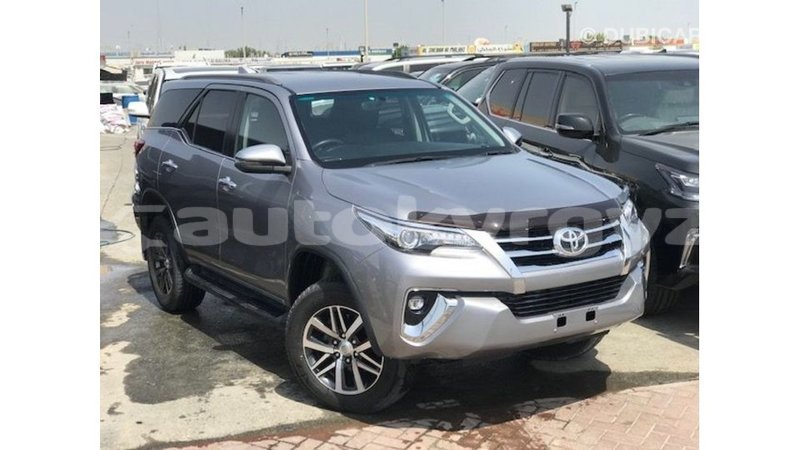 Big with watermark toyota fortuner batken import dubai 4046