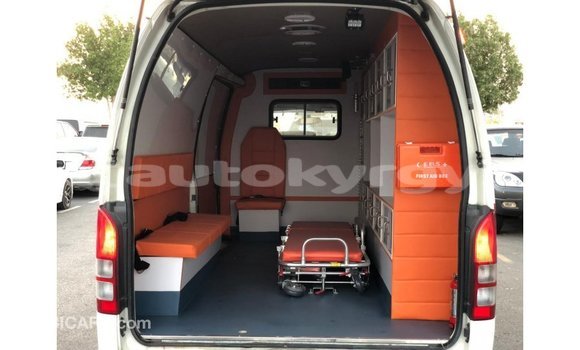 Buy Import Toyota Hiace White Car in Import - Dubai in Batken Buy Import Toyota Hiace White Car in Import - Dubai in Batken
