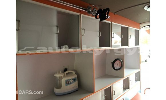 Buy Import Toyota Hiace White Car in Import - Dubai in Batken Buy Import Toyota Hiace White Car in Import - Dubai in Batken