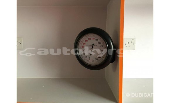 Buy Import Toyota Hiace White Car in Import - Dubai in Batken Buy Import Toyota Hiace White Car in Import - Dubai in Batken