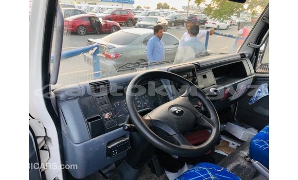 Buy Import Mitsubishi Carisma White Car in Import - Dubai in Batken Buy Import Mitsubishi Carisma White Car in Import - Dubai in Batken