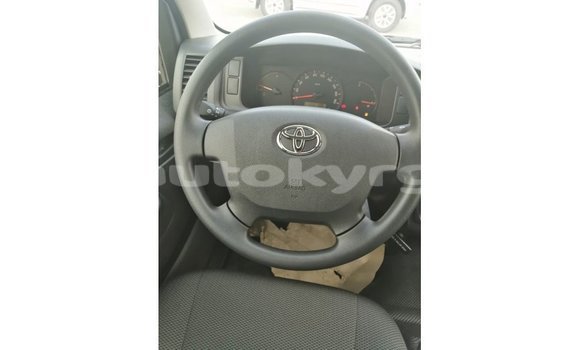 Buy Import Toyota Hiace White Car in Import - Dubai in Batken Buy Import Toyota Hiace White Car in Import - Dubai in Batken