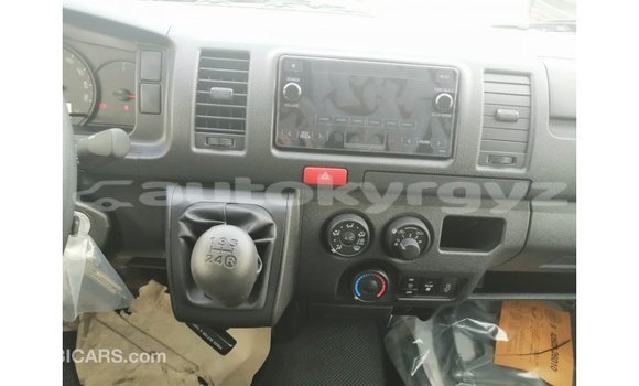 Buy Import Toyota Hiace White Car in Import - Dubai in Batken Buy Import Toyota Hiace White Car in Import - Dubai in Batken
