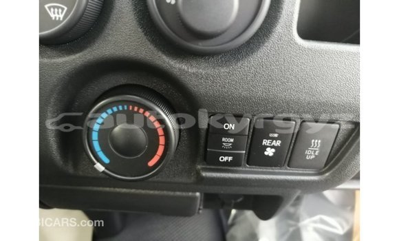 Buy Import Toyota Hiace White Car in Import - Dubai in Batken Buy Import Toyota Hiace White Car in Import - Dubai in Batken