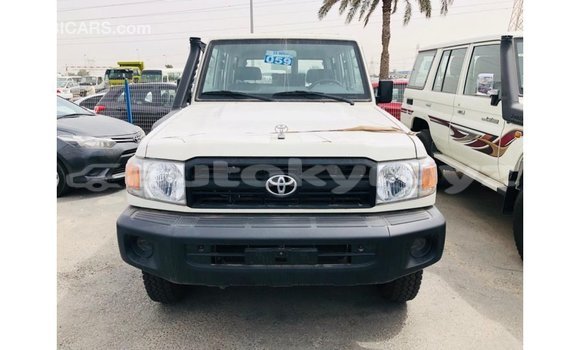 Buy Import Toyota Land Cruiser White Car in Import - Dubai in Batken Buy Import Toyota Land Cruiser White Car in Import - Dubai in Batken