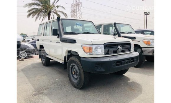 Buy Import Toyota Land Cruiser White Car in Import - Dubai in Batken Buy Import Toyota Land Cruiser White Car in Import - Dubai in Batken