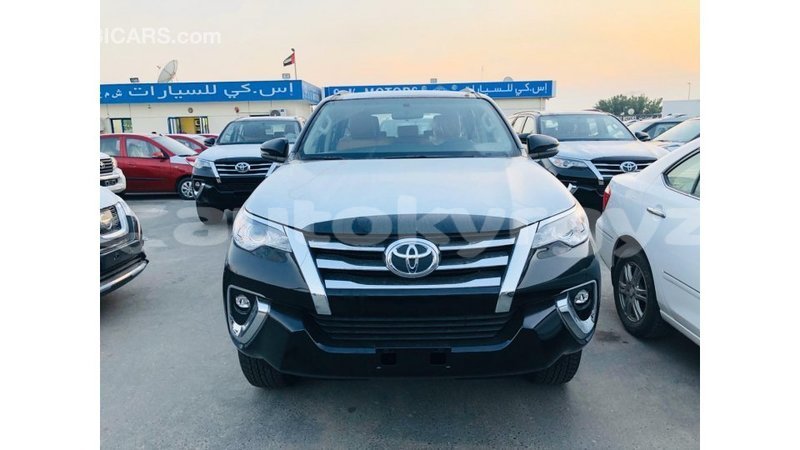 Big with watermark toyota fortuner batken import dubai 4071