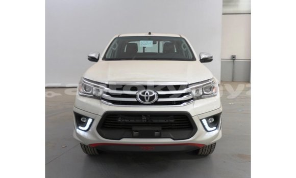 Buy Import Toyota Hilux White Car in Import - Dubai in Batken