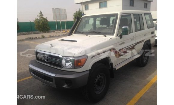 Buy Import Toyota Land Cruiser White Car in Import - Dubai in Batken Buy Import Toyota Land Cruiser White Car in Import - Dubai in Batken