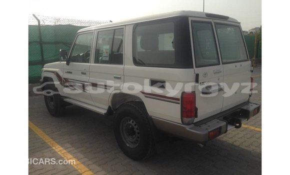 Buy Import Toyota Land Cruiser White Car in Import - Dubai in Batken Buy Import Toyota Land Cruiser White Car in Import - Dubai in Batken