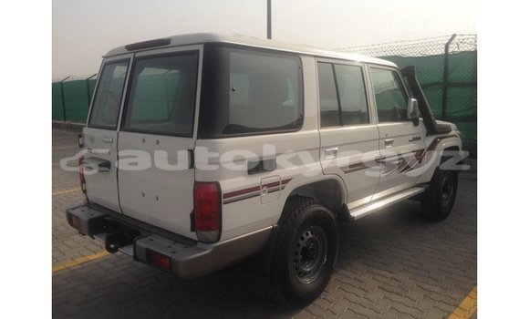 Buy Import Toyota Land Cruiser White Car in Import - Dubai in Batken Buy Import Toyota Land Cruiser White Car in Import - Dubai in Batken