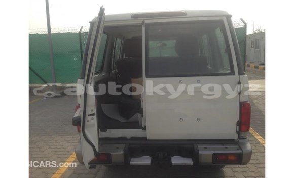 Buy Import Toyota Land Cruiser White Car in Import - Dubai in Batken Buy Import Toyota Land Cruiser White Car in Import - Dubai in Batken