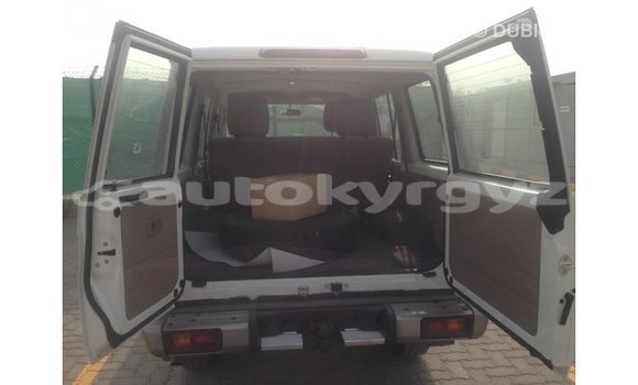 Buy Import Toyota Land Cruiser White Car in Import - Dubai in Batken Buy Import Toyota Land Cruiser White Car in Import - Dubai in Batken