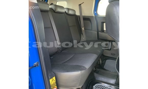 Buy Import Toyota FJ Cruiser Blue Car in Import - Dubai in Batken Buy Import Toyota FJ Cruiser Blue Car in Import - Dubai in Batken