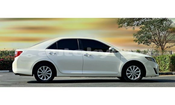 Buy Import Toyota Camry White Car in Import - Dubai in Batken Buy Import Toyota Camry White Car in Import - Dubai in Batken