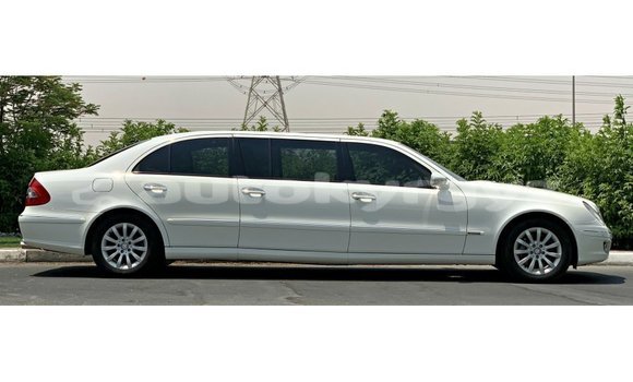 Buy Import Mercedes-Benz 200 White Car in Import - Dubai in Batken Buy Import Mercedes-Benz 200 White Car in Import - Dubai in Batken