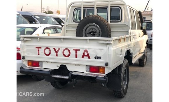 Buy Import Toyota Land Cruiser White Car in Import - Dubai in Batken Buy Import Toyota Land Cruiser White Car in Import - Dubai in Batken