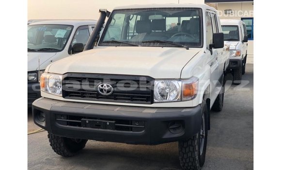 Buy Import Toyota Land Cruiser White Car in Import - Dubai in Batken Buy Import Toyota Land Cruiser White Car in Import - Dubai in Batken