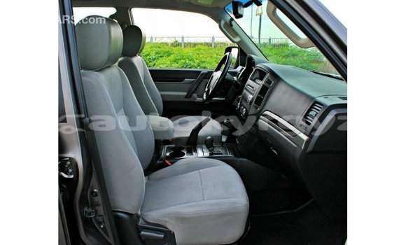 Buy Import Mitsubishi Pajero Brown Car in Import - Dubai in Batken Buy Import Mitsubishi Pajero Brown Car in Import - Dubai in Batken