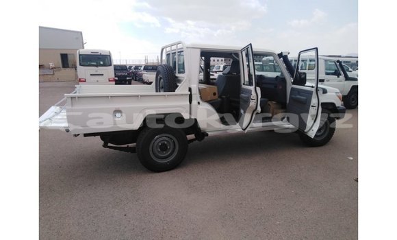 Buy Import Toyota Land Cruiser White Car in Import - Dubai in Batken Buy Import Toyota Land Cruiser White Car in Import - Dubai in Batken