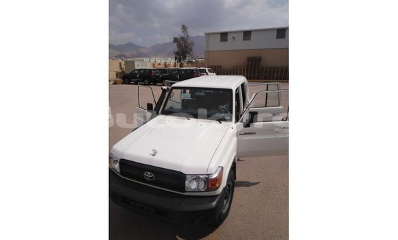 Buy Import Toyota Land Cruiser White Car in Import - Dubai in Batken Buy Import Toyota Land Cruiser White Car in Import - Dubai in Batken