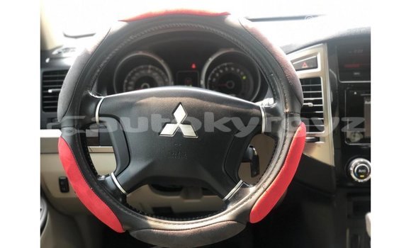 Buy Import Mitsubishi Pajero Red Car in Import - Dubai in Batken Buy Import Mitsubishi Pajero Red Car in Import - Dubai in Batken